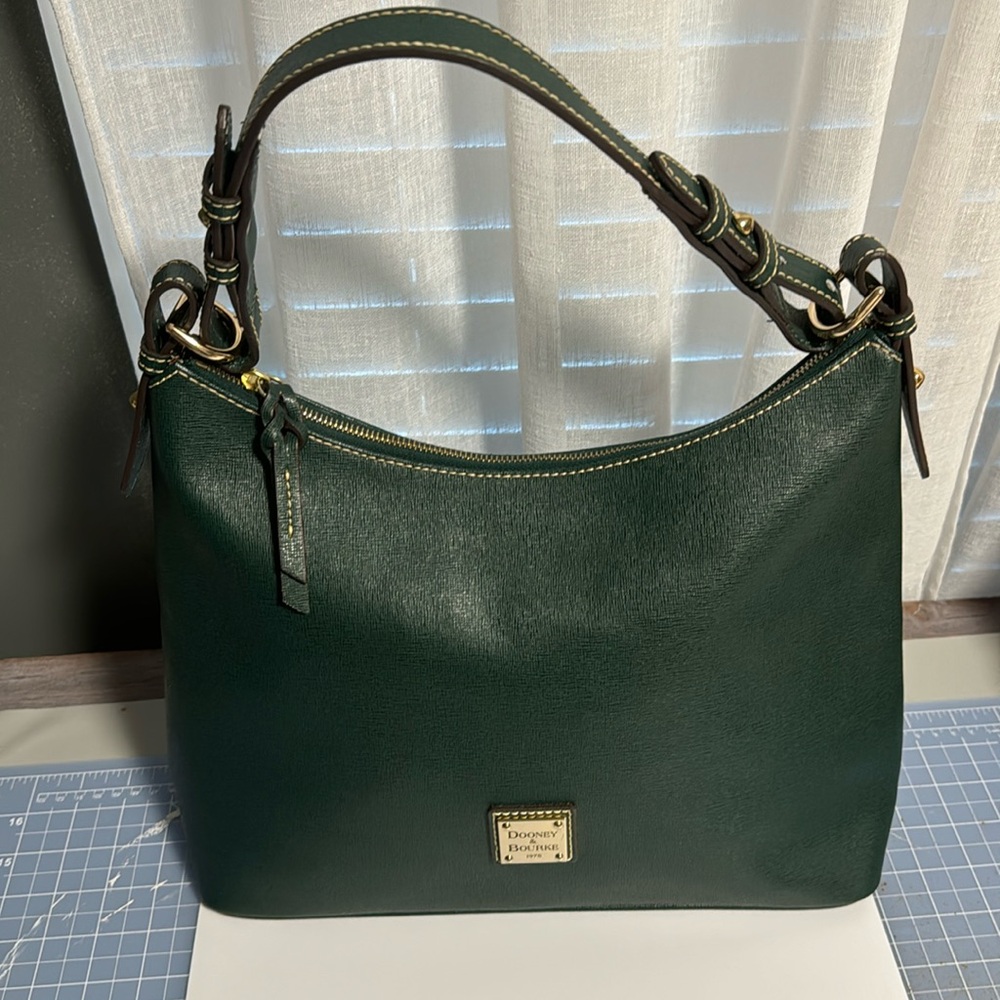 Dooney & Bourke bag
